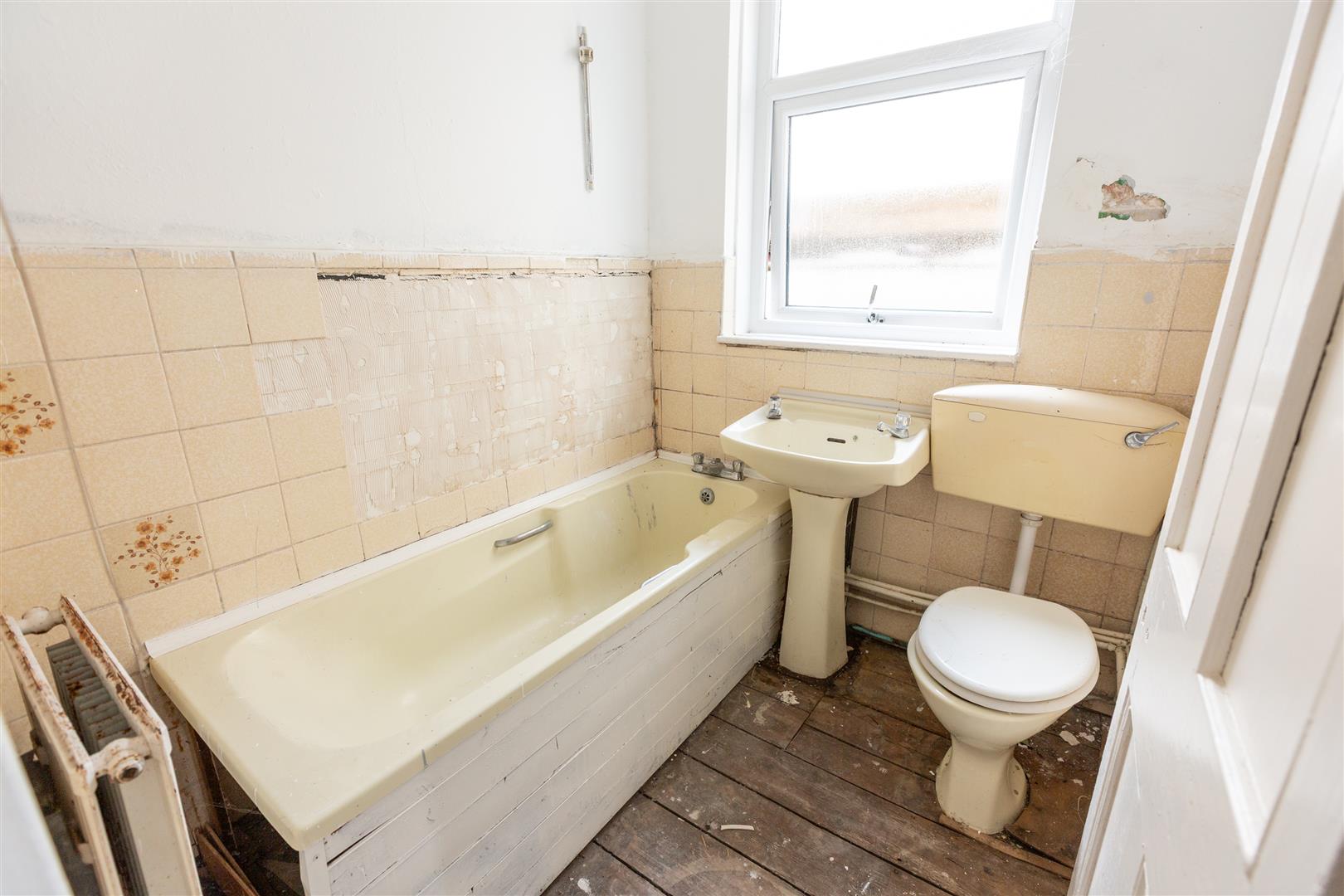 King Edward's Road, Swansea, SA1 4LL